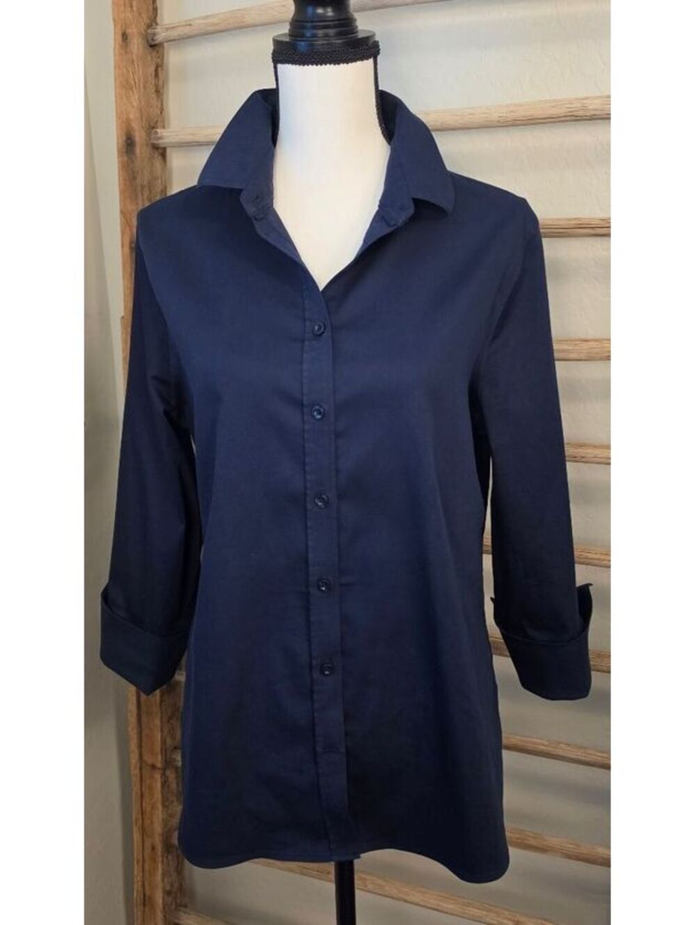 Chico's navy no iron stretch 3/4 sleeve blouse